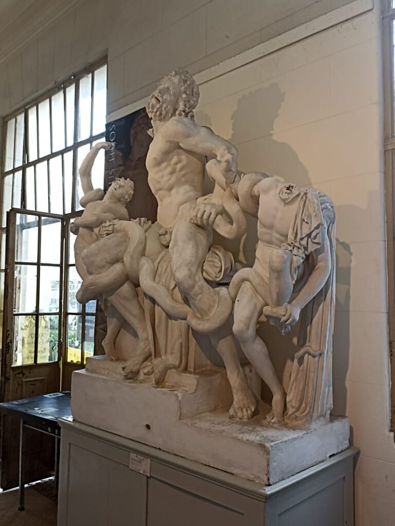 WhatsApp Image 2025-10-24 at 10.44.31 (1)